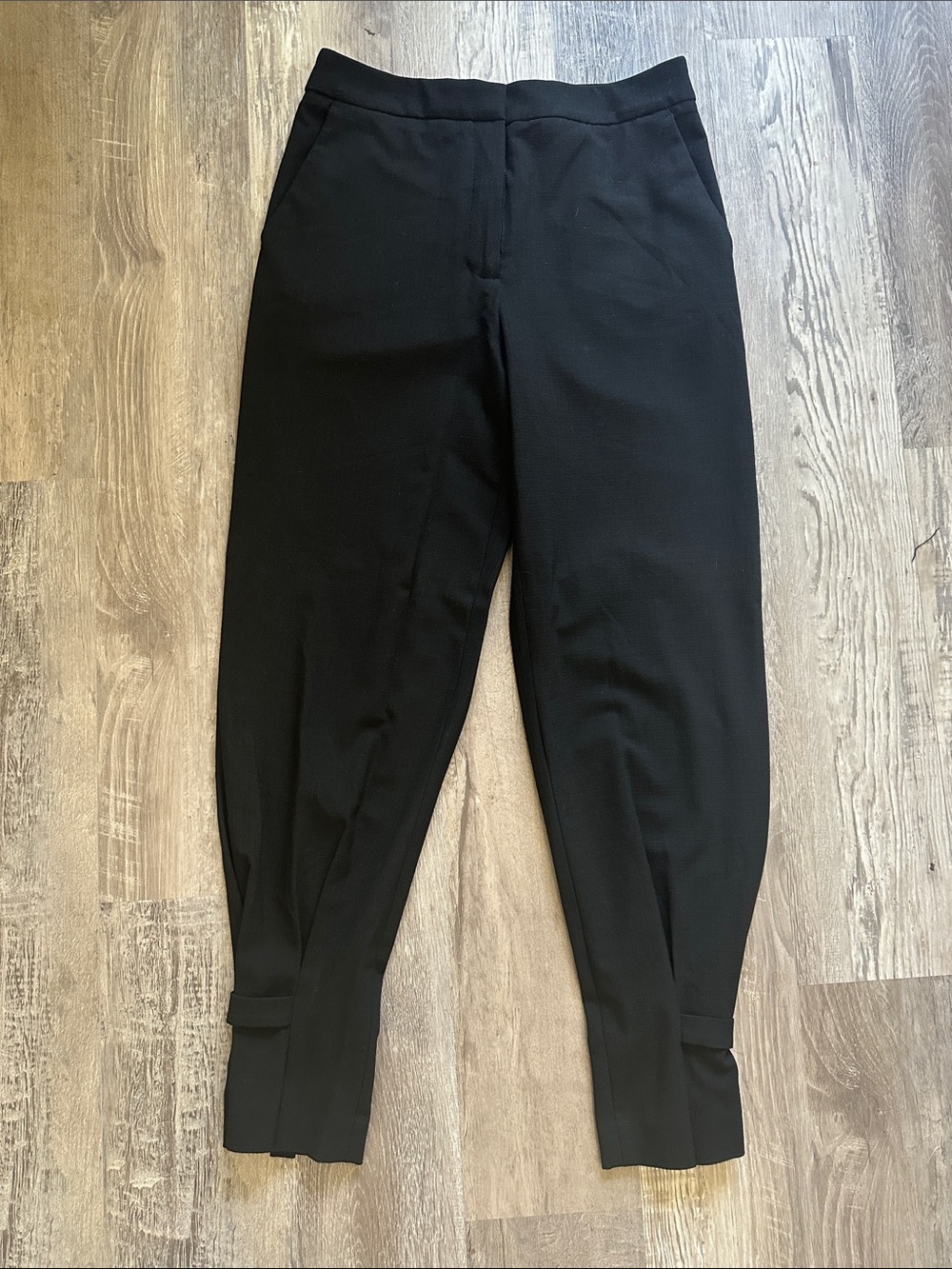H&M Black Cropped Tapered Ankle Pants
